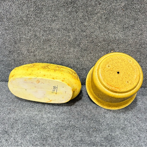 Vintage MCM planters speckled glaze yellow gold boho 70s pottery 4x6.5 and 4x9 - Picture 6 of 11